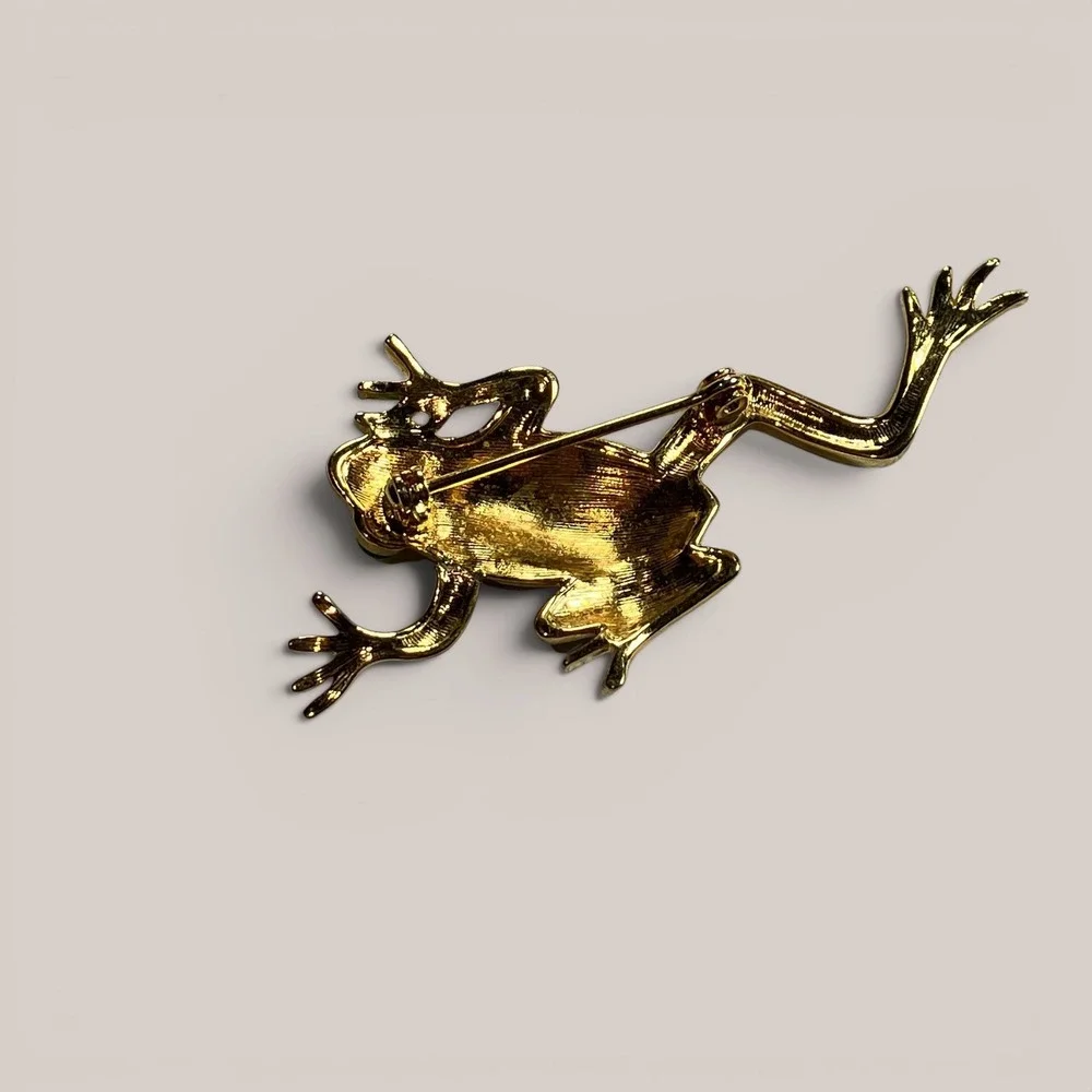 Vintage Frog Brooch‎ Green Enamel Rhinestone Gold Tone Frog Pin Figural Jewelry